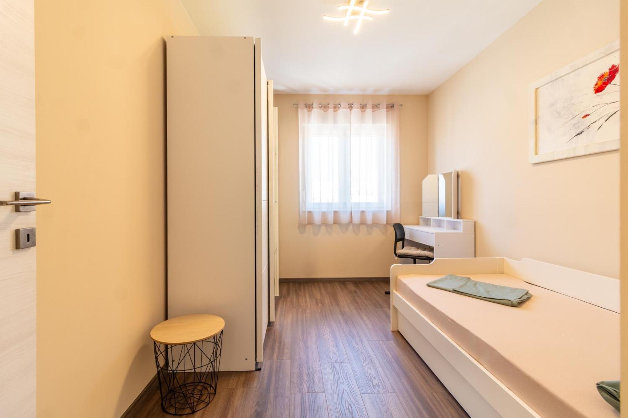 Apartmani Nela Kaštela Esterno foto